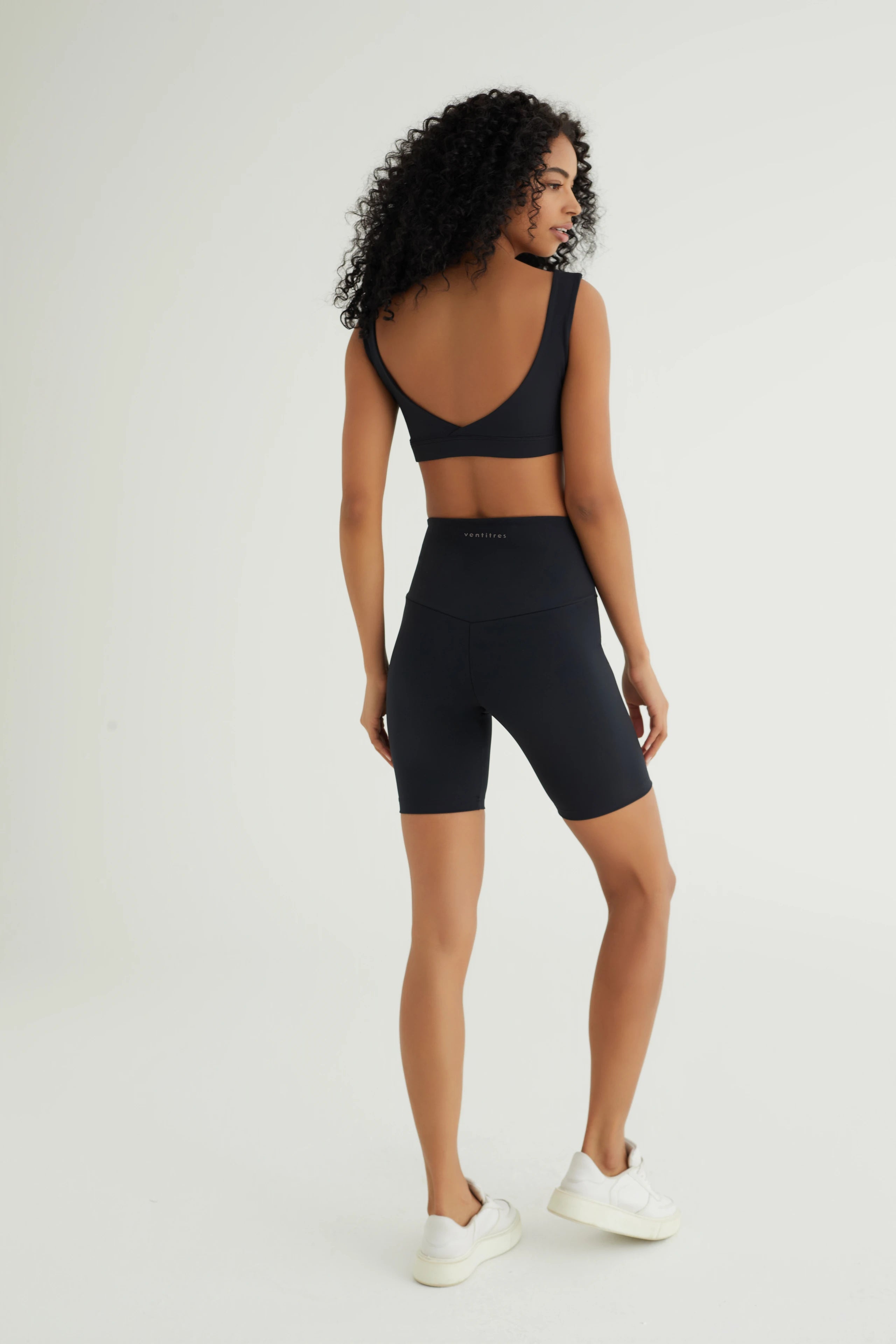 Comfortlux Siyah Yüksek Bel Cep Detaylı Bisiklet Taytı 20 Cm