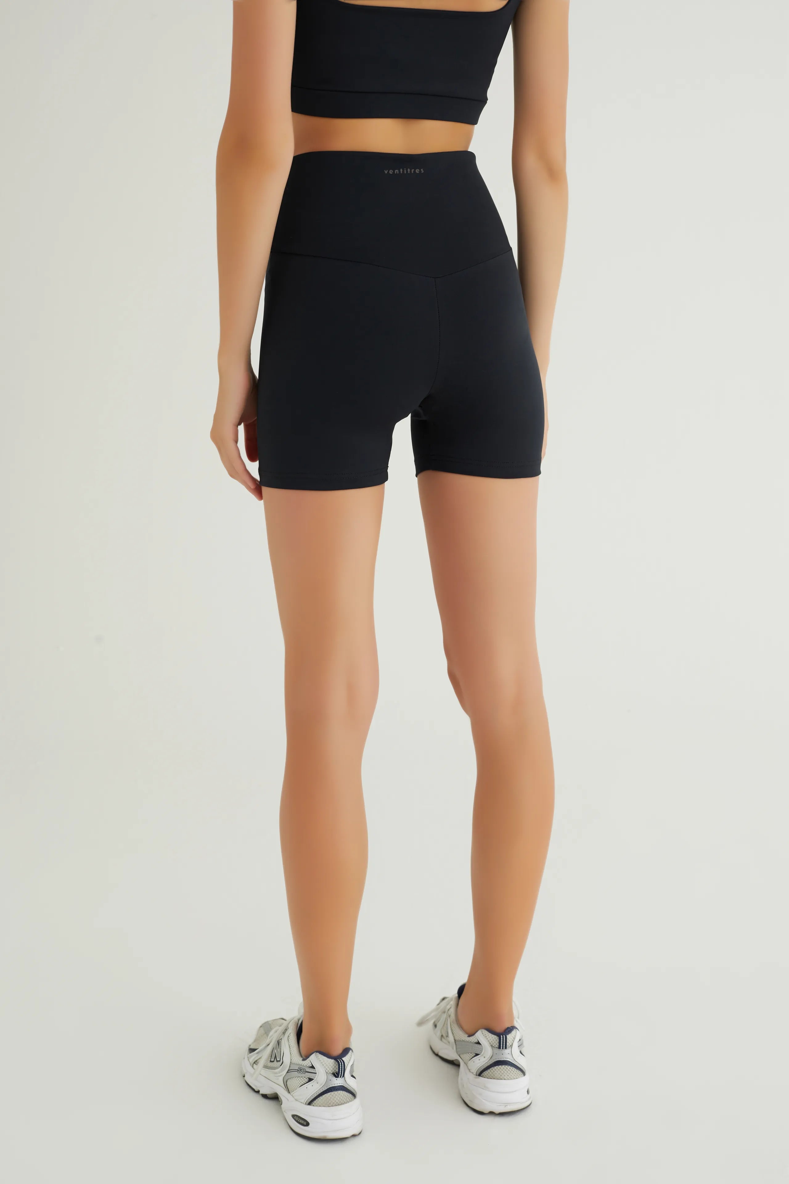 Comfortlux Siyah Yüksek Bel Cep Detaylı Kısa Tayt