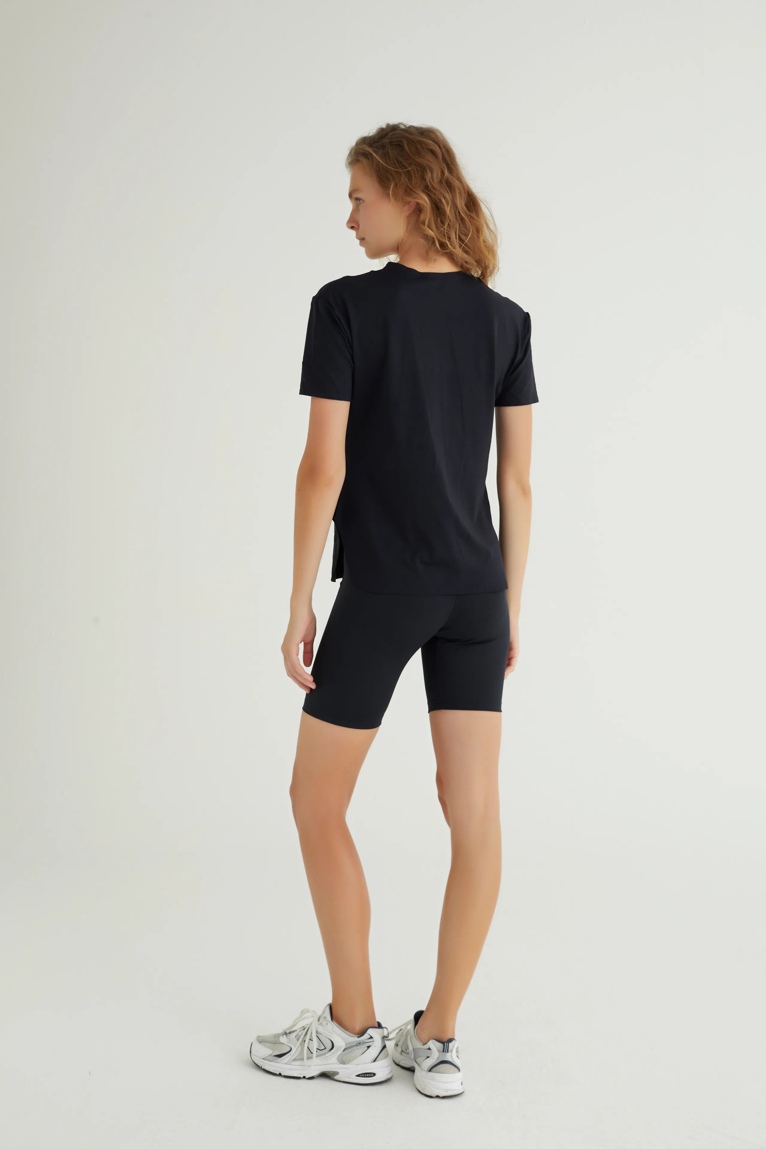 Kısa Kollu Siyah Polyamid T-Shirt