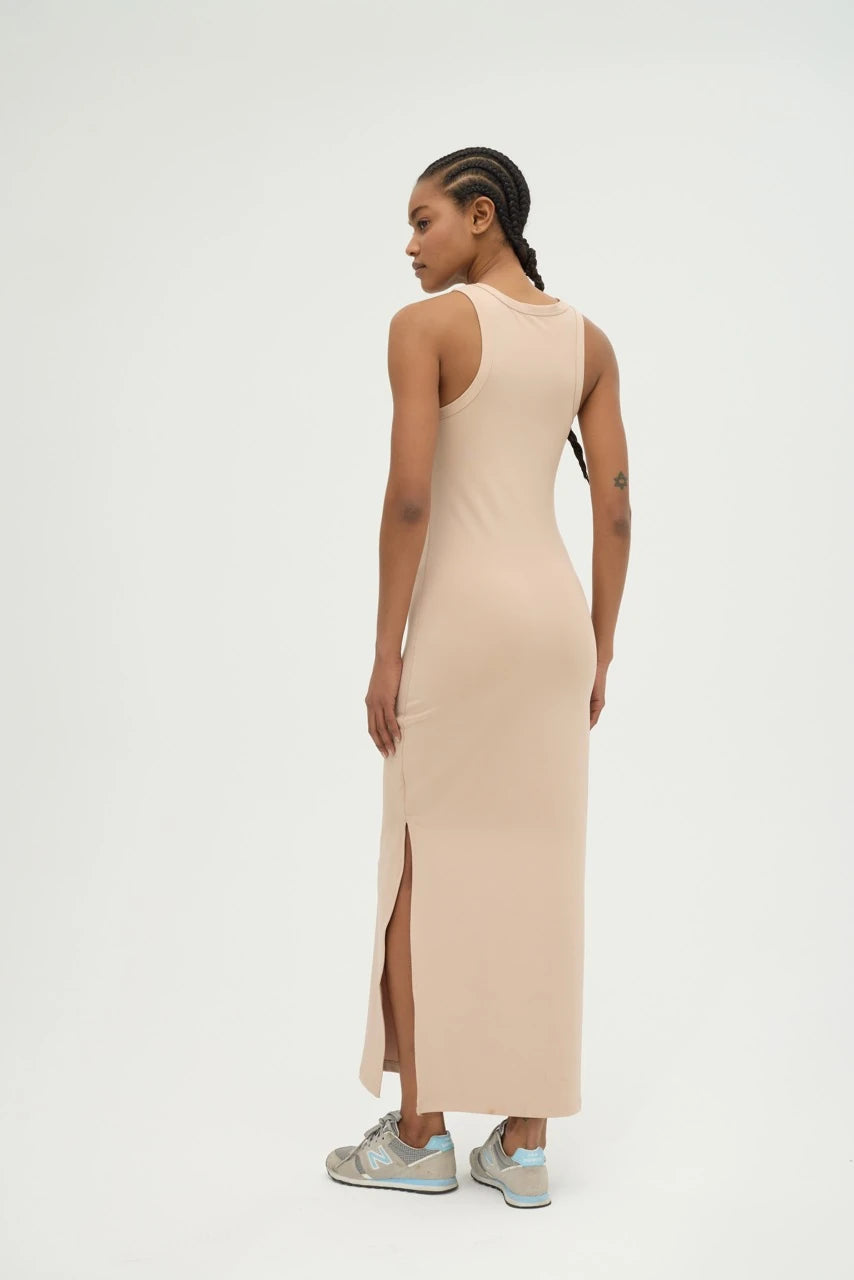 Yandan Yırtmaçlı Bej Basic Elbise