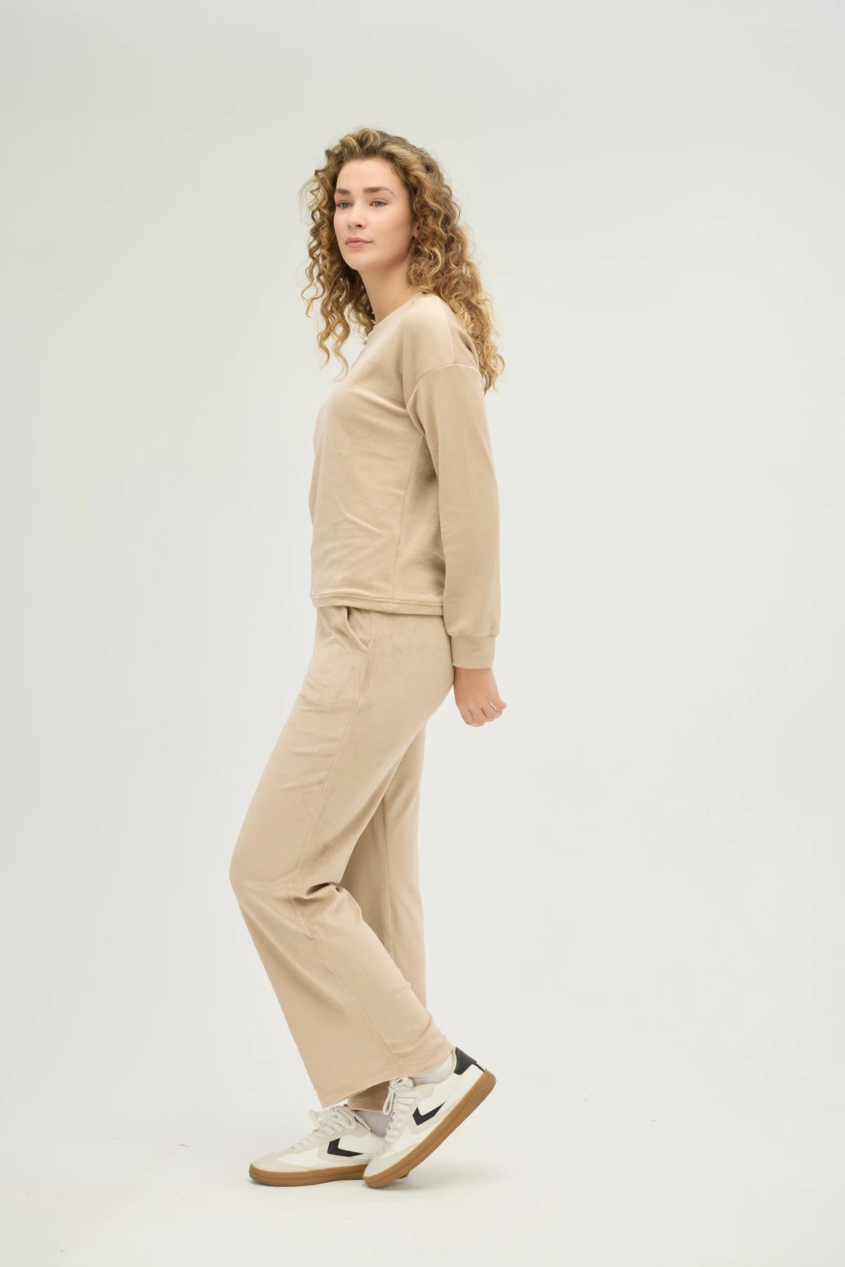 Kahverengi Kadife Takım